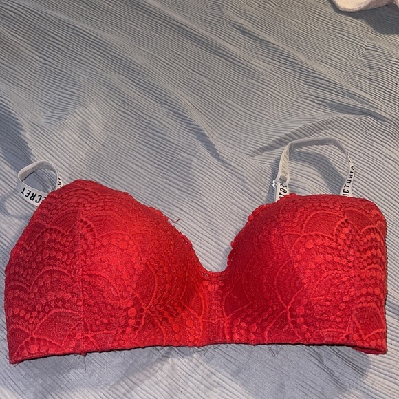 Bundle of VS Wireless Bra - Picture 2 of 6